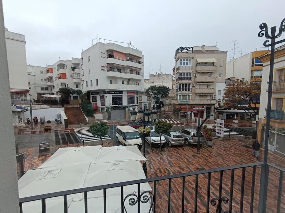 Alegre Apto. En Casco Historico Marbella Exteriör bild