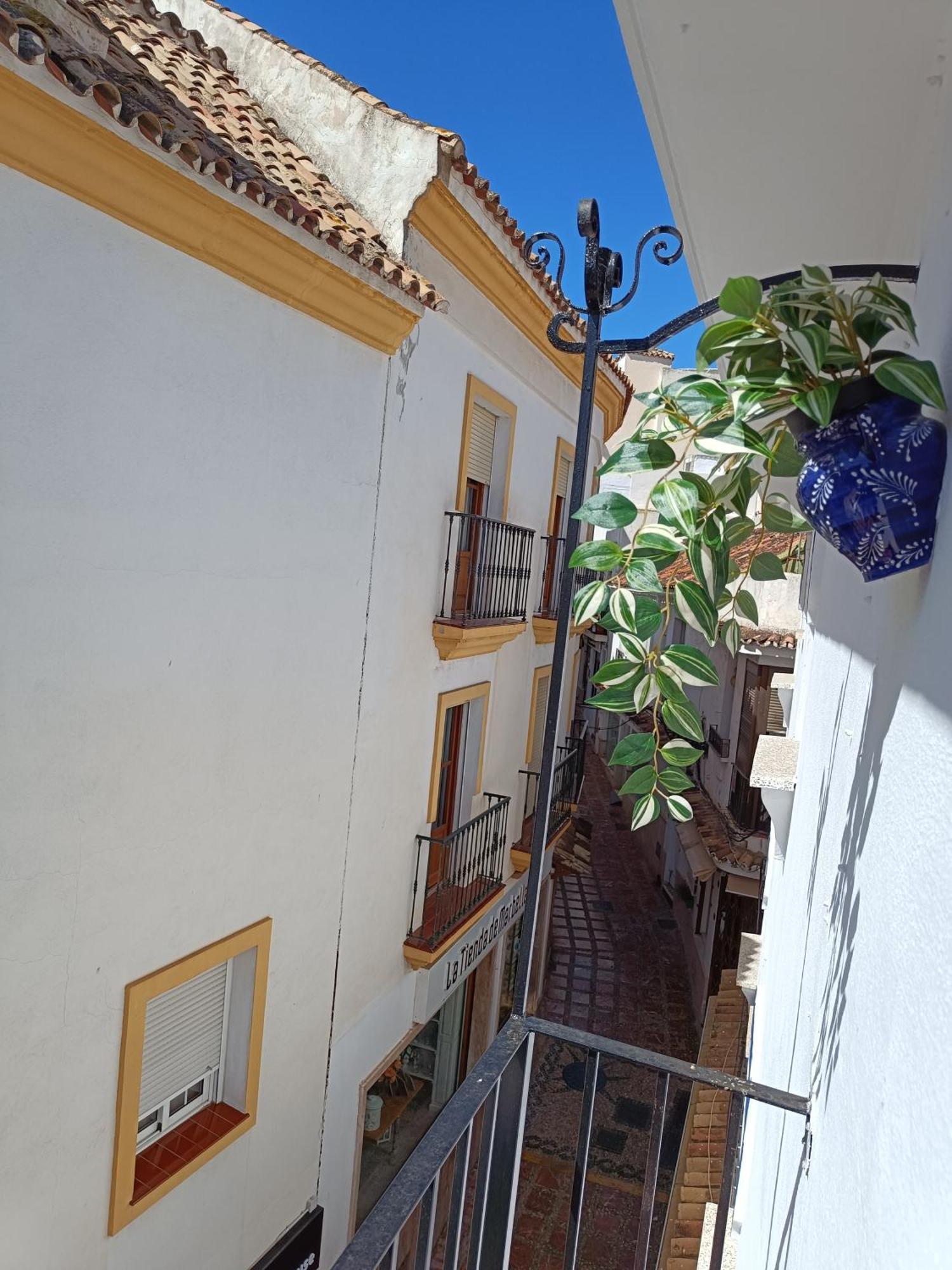 Alegre Apto. En Casco Historico Marbella Exteriör bild